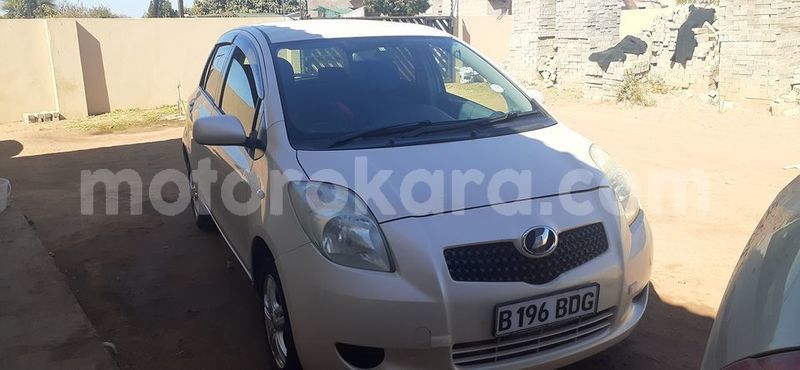 Tenga Tsaru Toyota Vitz Chena Mota In Gaborone In Gaborone Motorokara