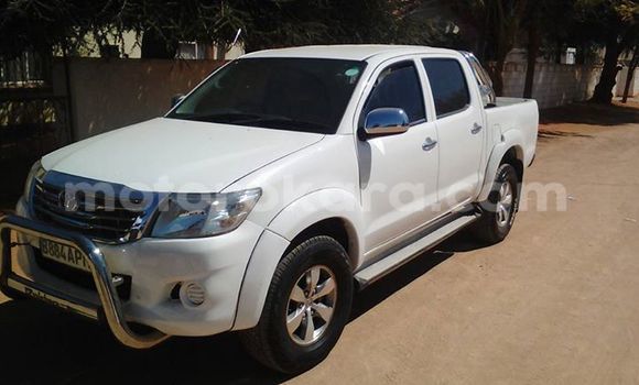 Buy Used Toyota Hilux White Car in Broadhurst in Gaborone Buy Used Toyota Hilux White Car in Broadhurst in Gaborone