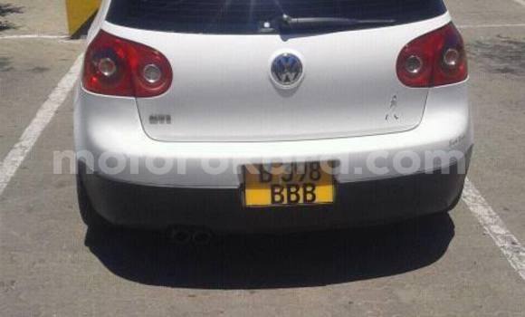 Buy Used Volkswagen Golf White Car in Kanye in Southern Buy Used Volkswagen Golf White Car in Kanye in Southern
