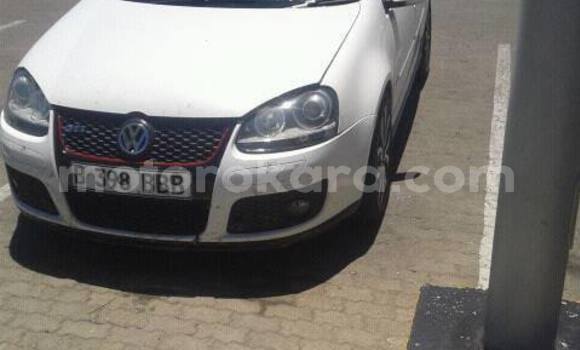 Buy Used Volkswagen Golf White Car in Kanye in Southern Buy Used Volkswagen Golf White Car in Kanye in Southern
