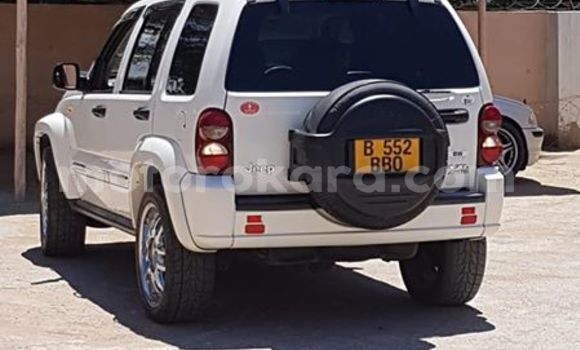 Buy Used Jeep Grand Cherokee White Car in Kanye in Southern Buy Used Jeep Grand Cherokee White Car in Kanye in Southern